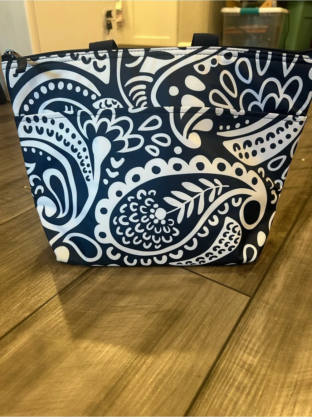 thirty-one Navy and White Paisley Pattern Thermal Tote